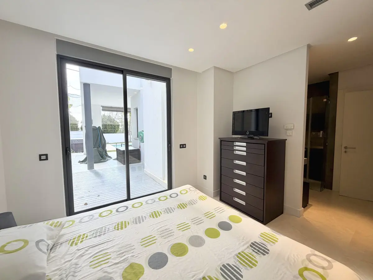 Detached Villa in Nueva Andalucía