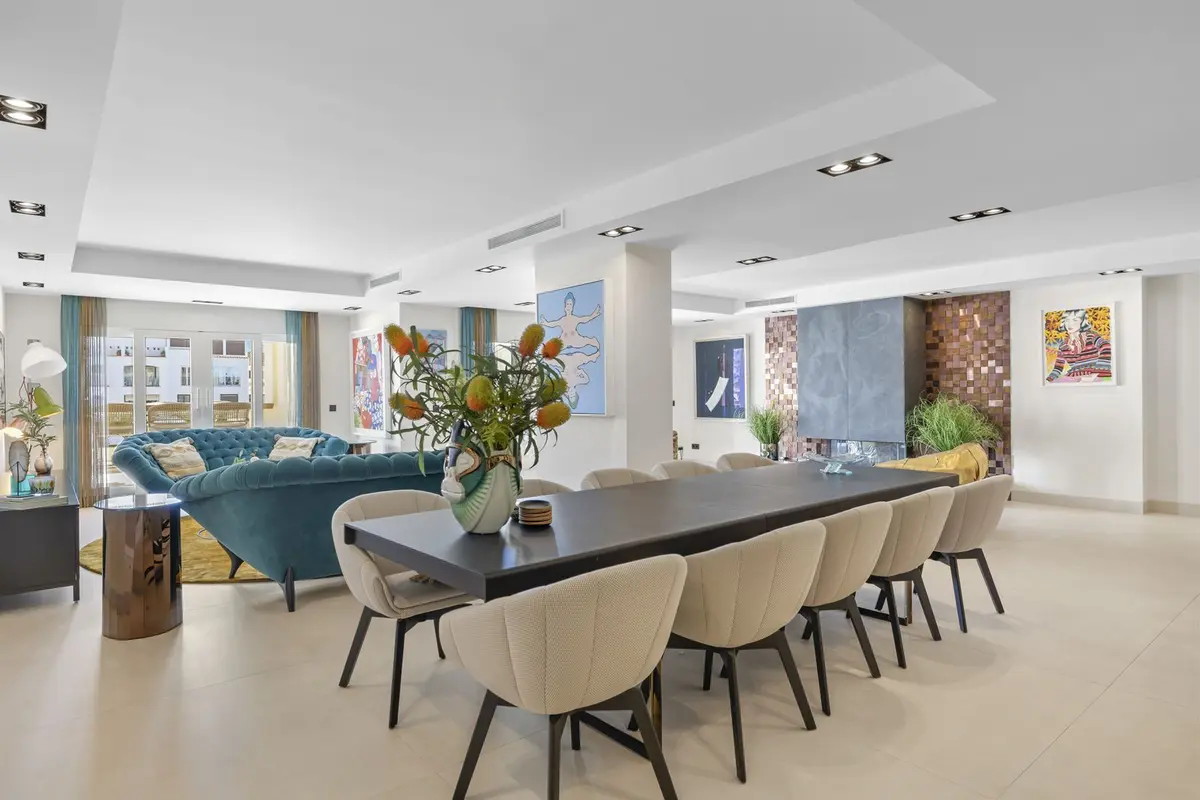 Middle Floor Apartment in Puerto Banús