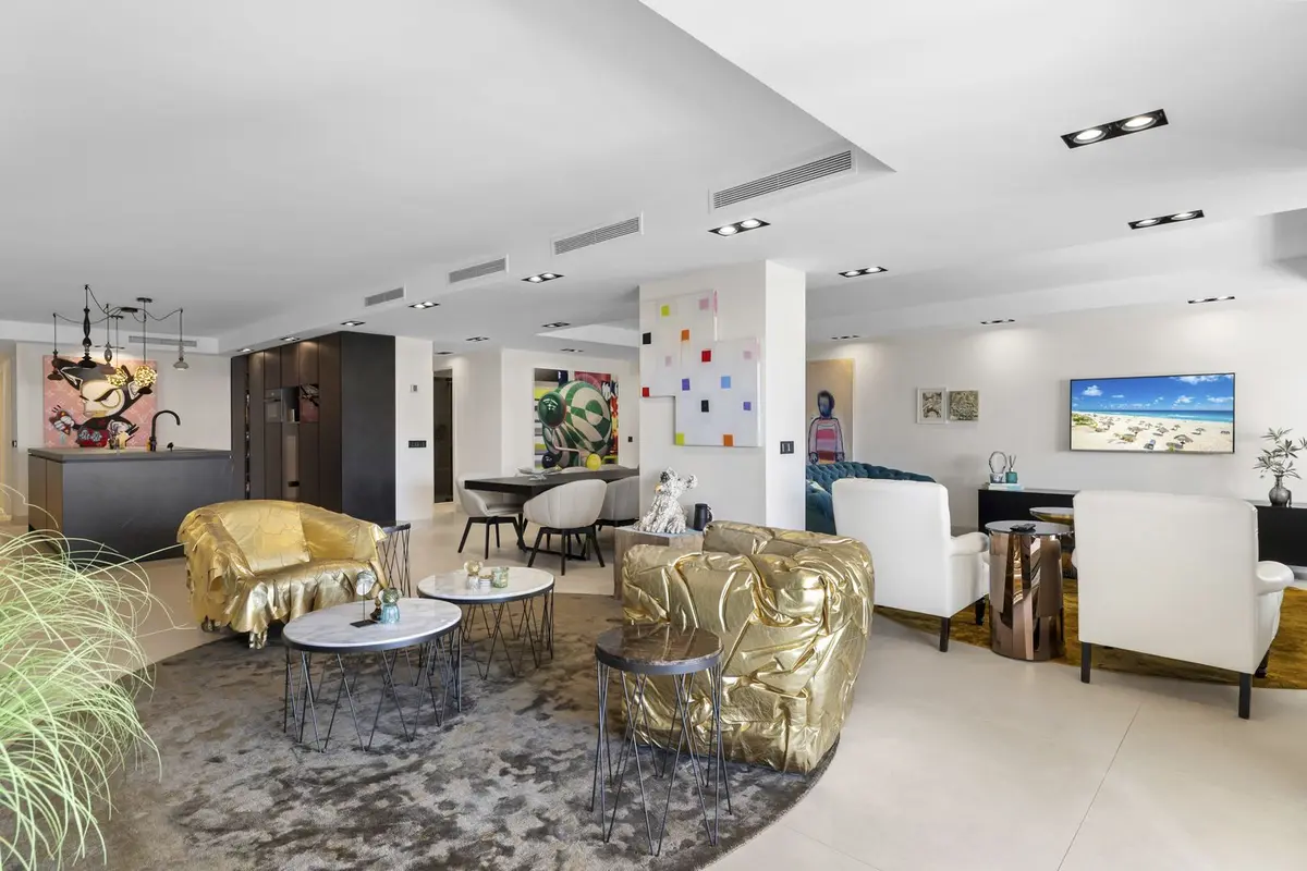 Middle Floor Apartment in Puerto Banús