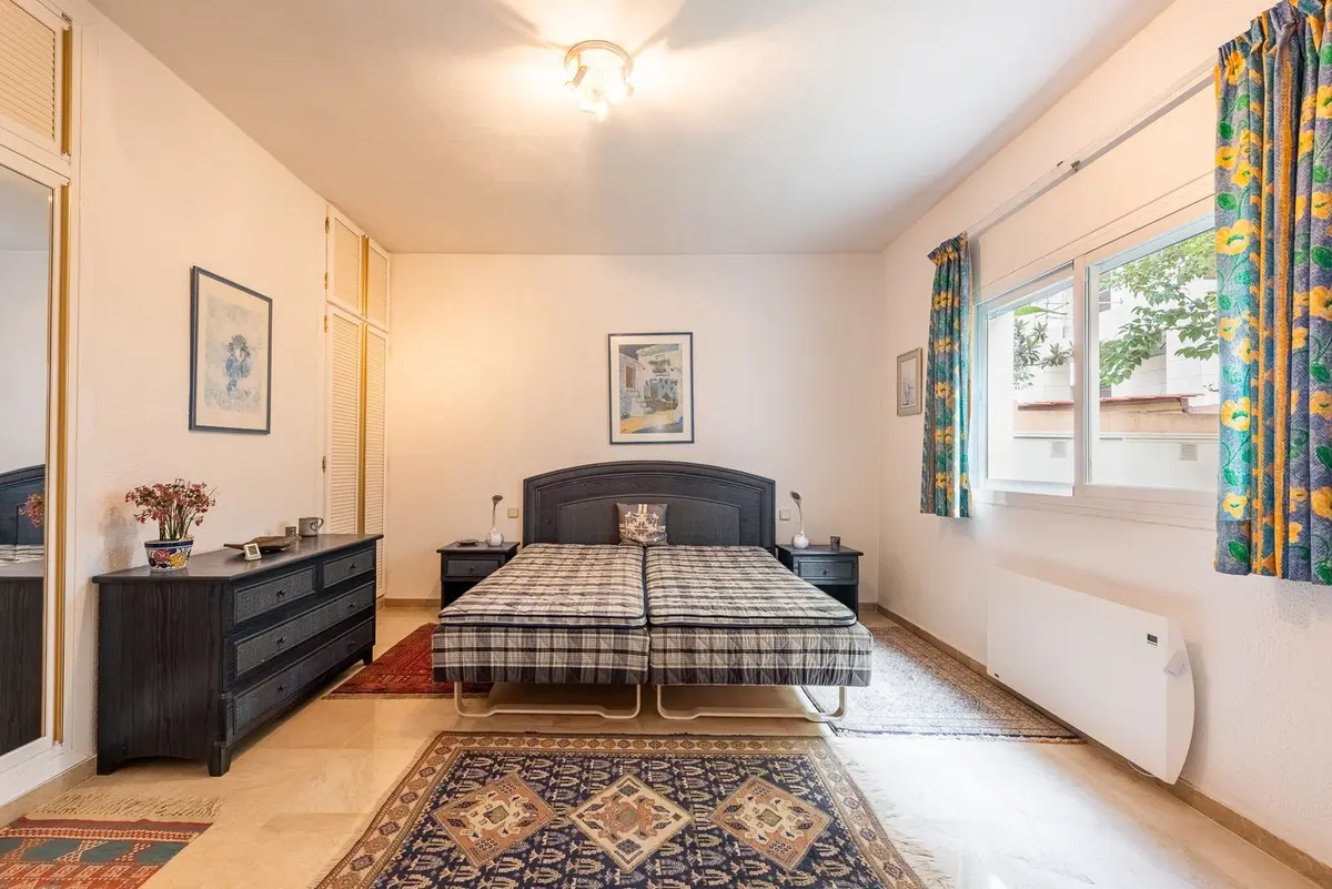 Detached Villa in El Paraiso
