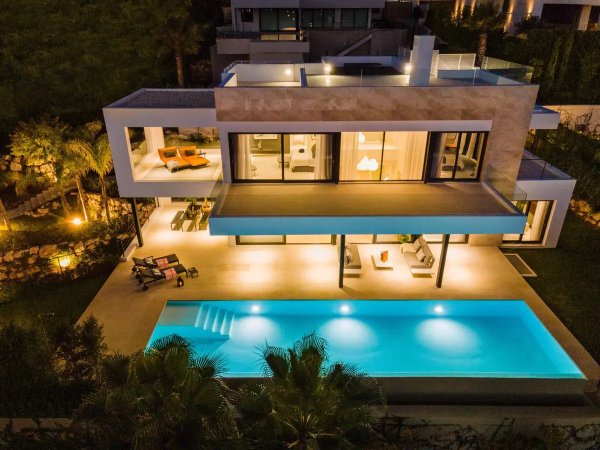 Detached Villa in Nueva Andalucía