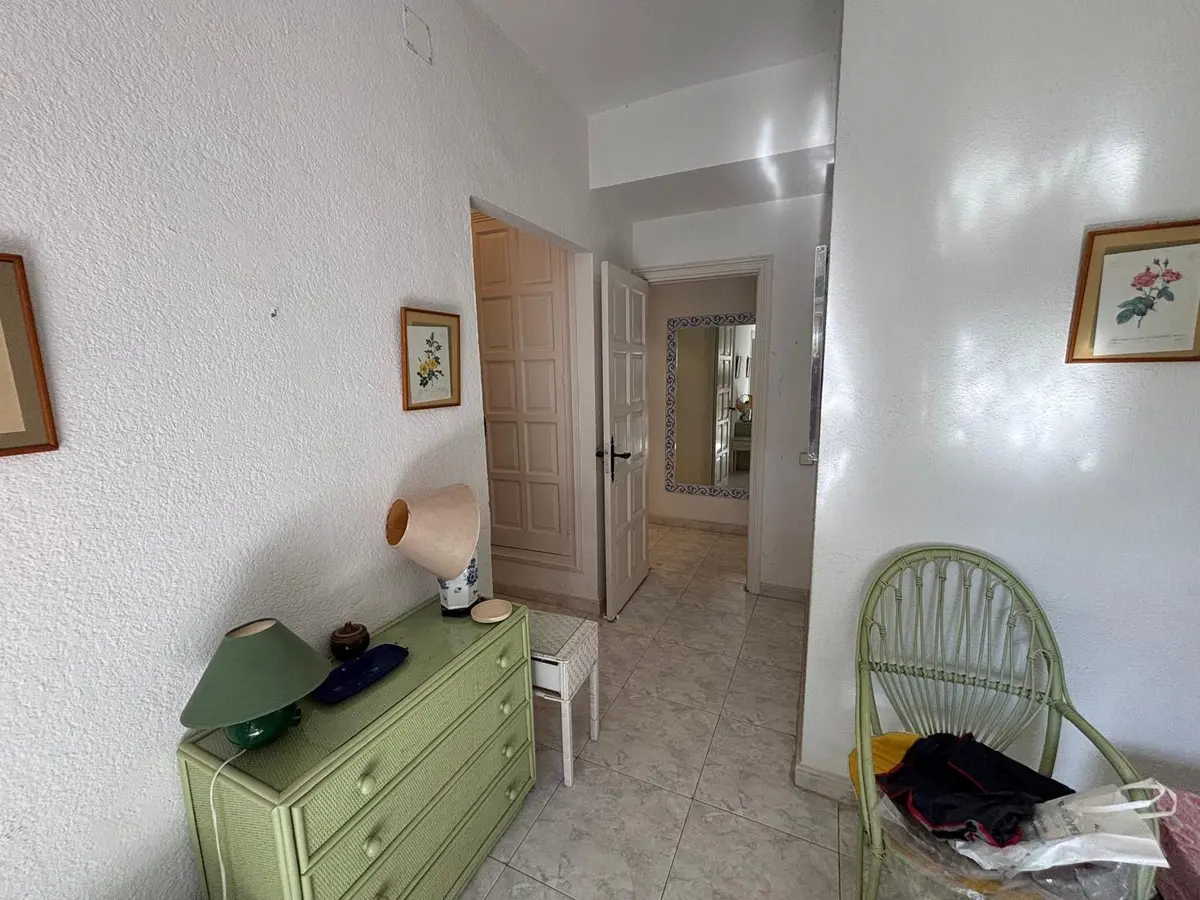 Middle Floor Apartment in Nueva Andalucía
