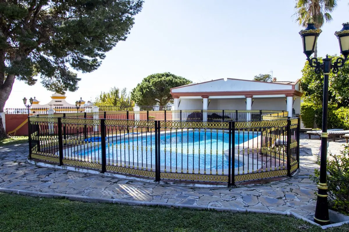 Detached Villa in Estepona