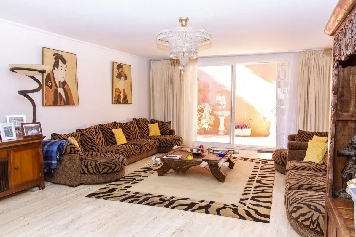 Detached Villa in Estepona
