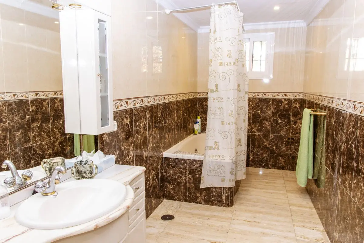 Detached Villa in Estepona