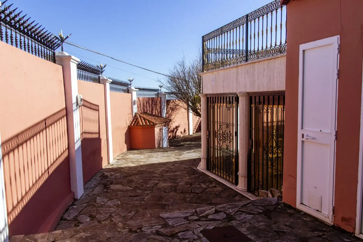 Detached Villa in Estepona