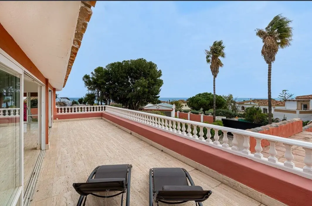 Detached Villa in Estepona
