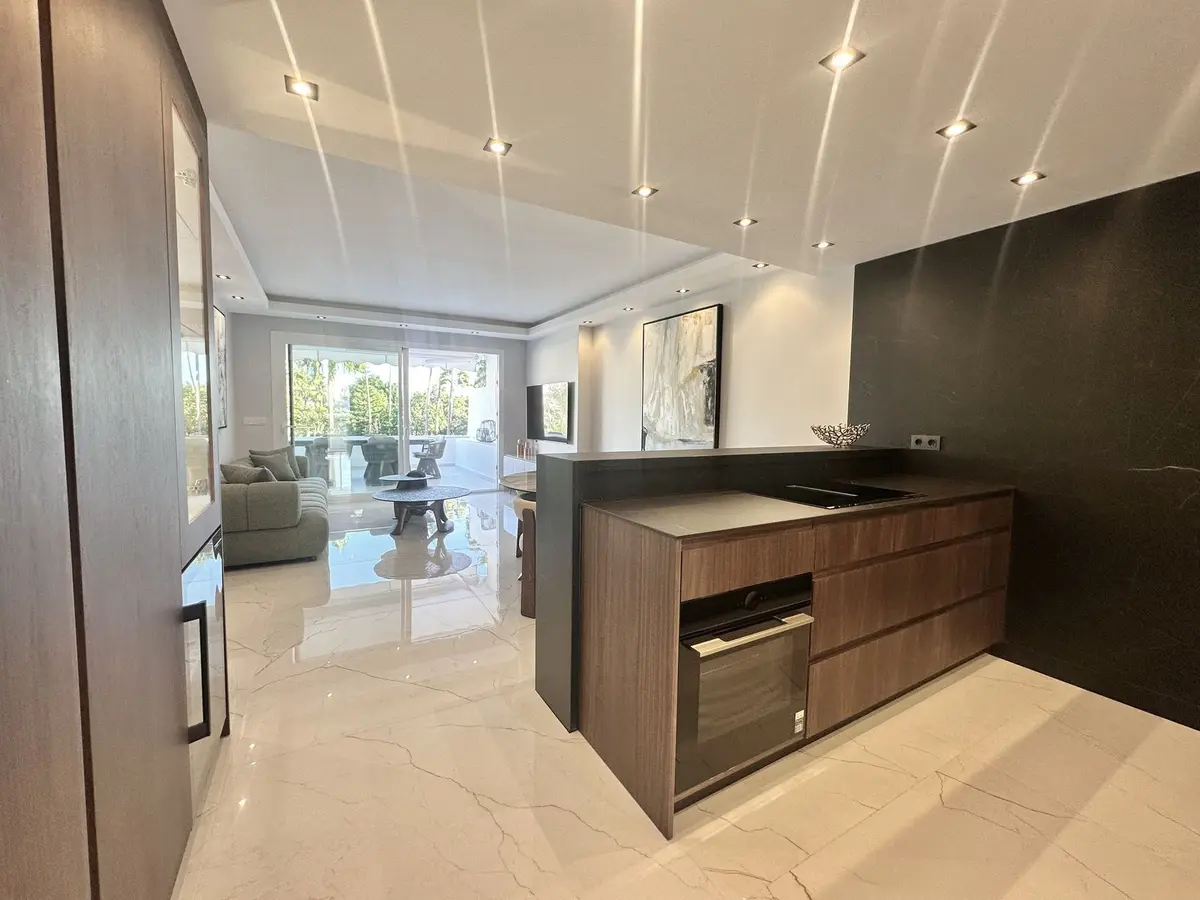 Middle Floor Apartment in Marbella