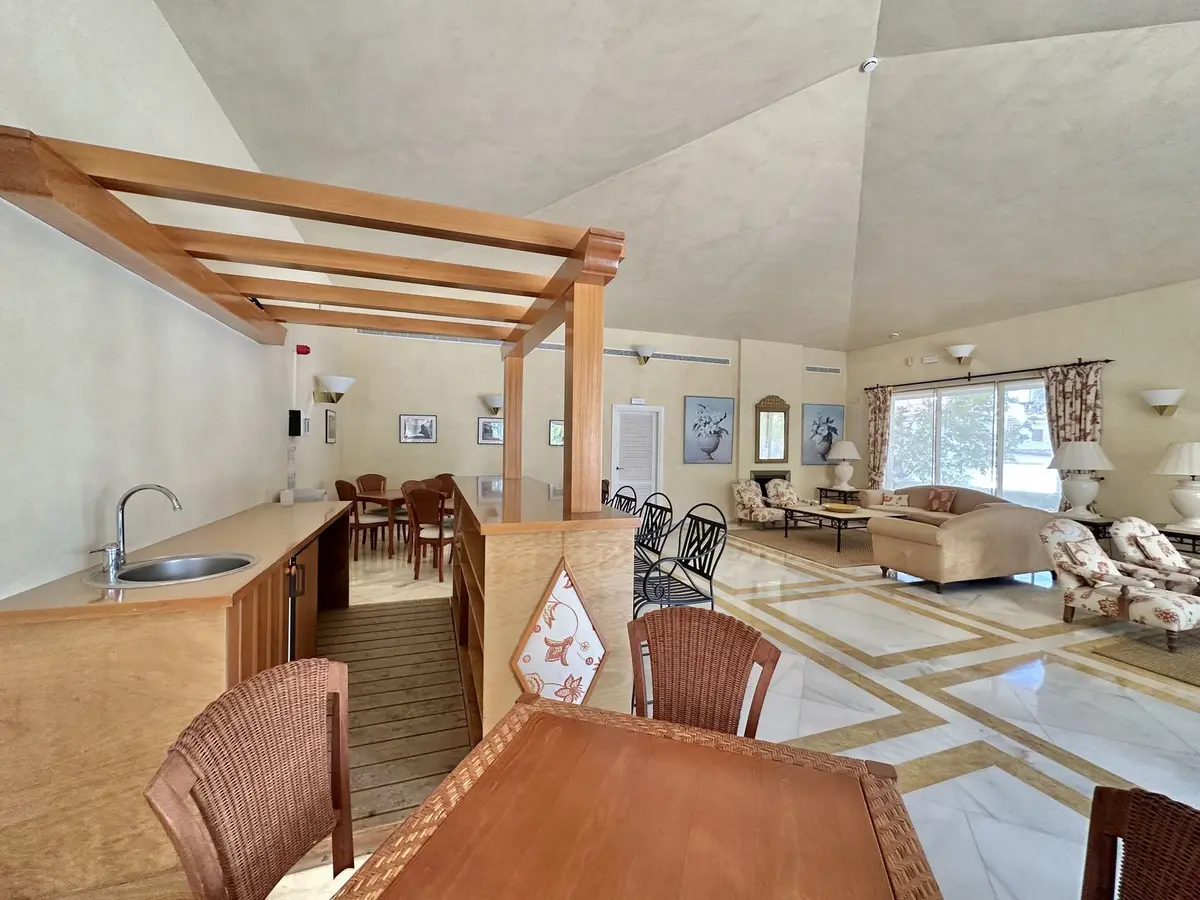 Middle Floor Apartment in Marbella