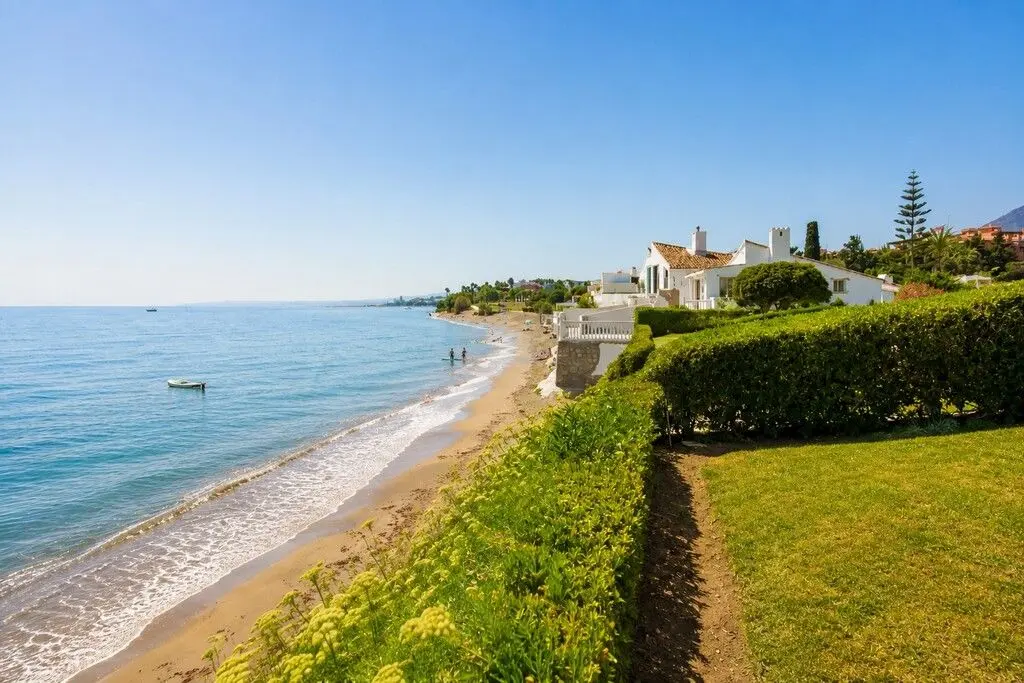 Semi-Detached House in Estepona