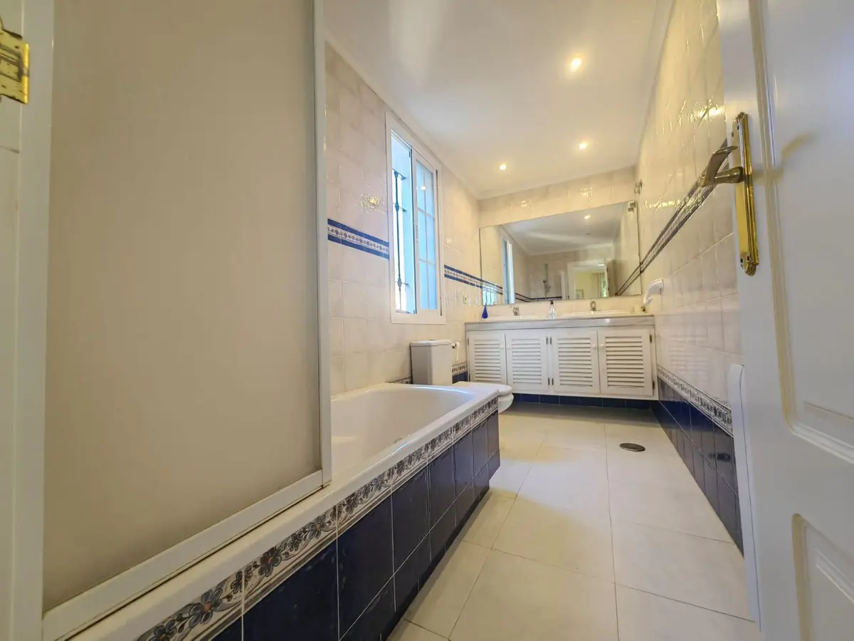 Detached Villa in Estepona