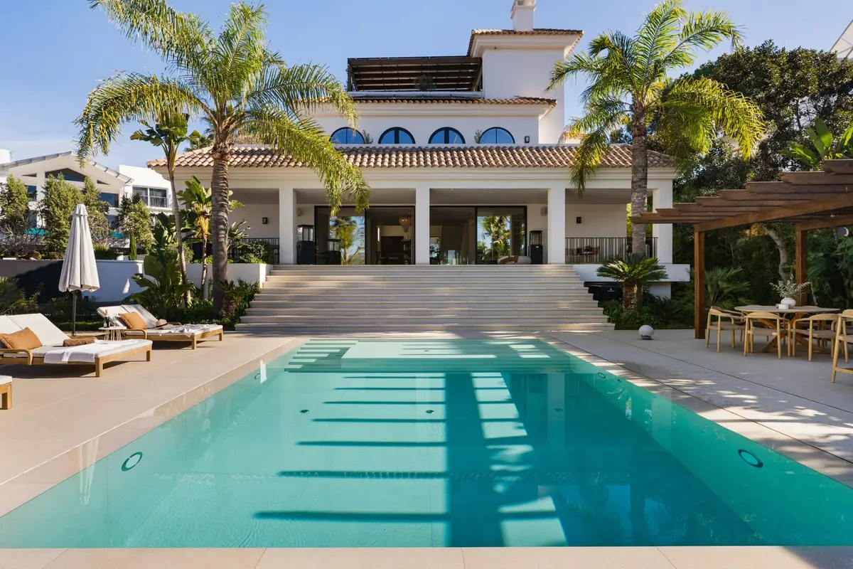 Detached Villa in Nueva Andalucía