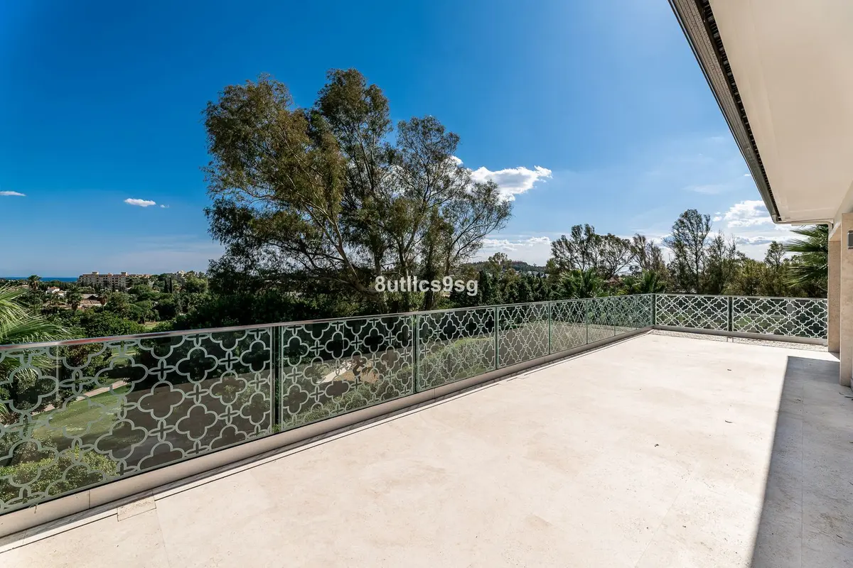 Detached Villa in Nueva Andalucía