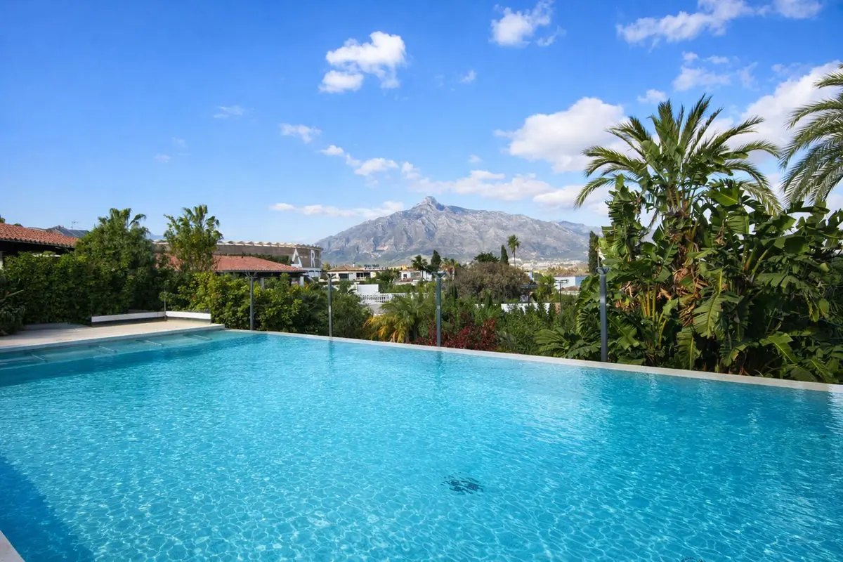 Detached Villa in Puerto Banús