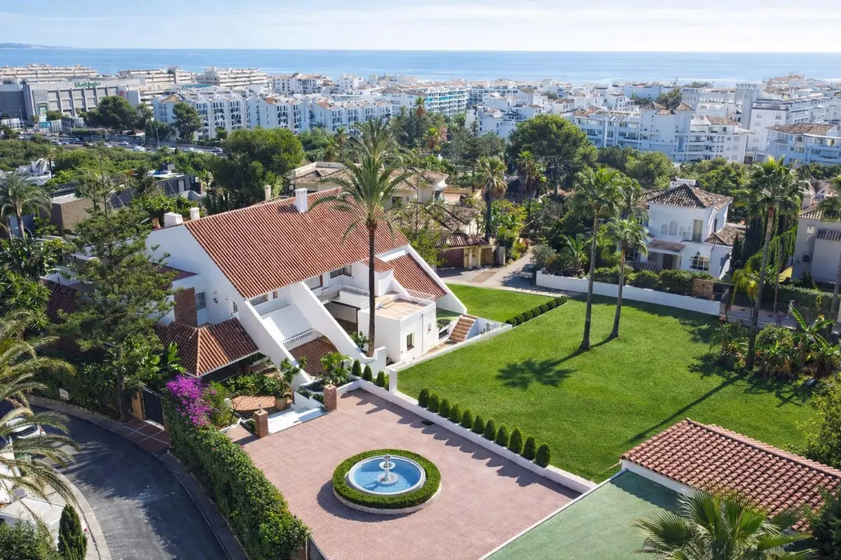Detached Villa in Puerto Banús