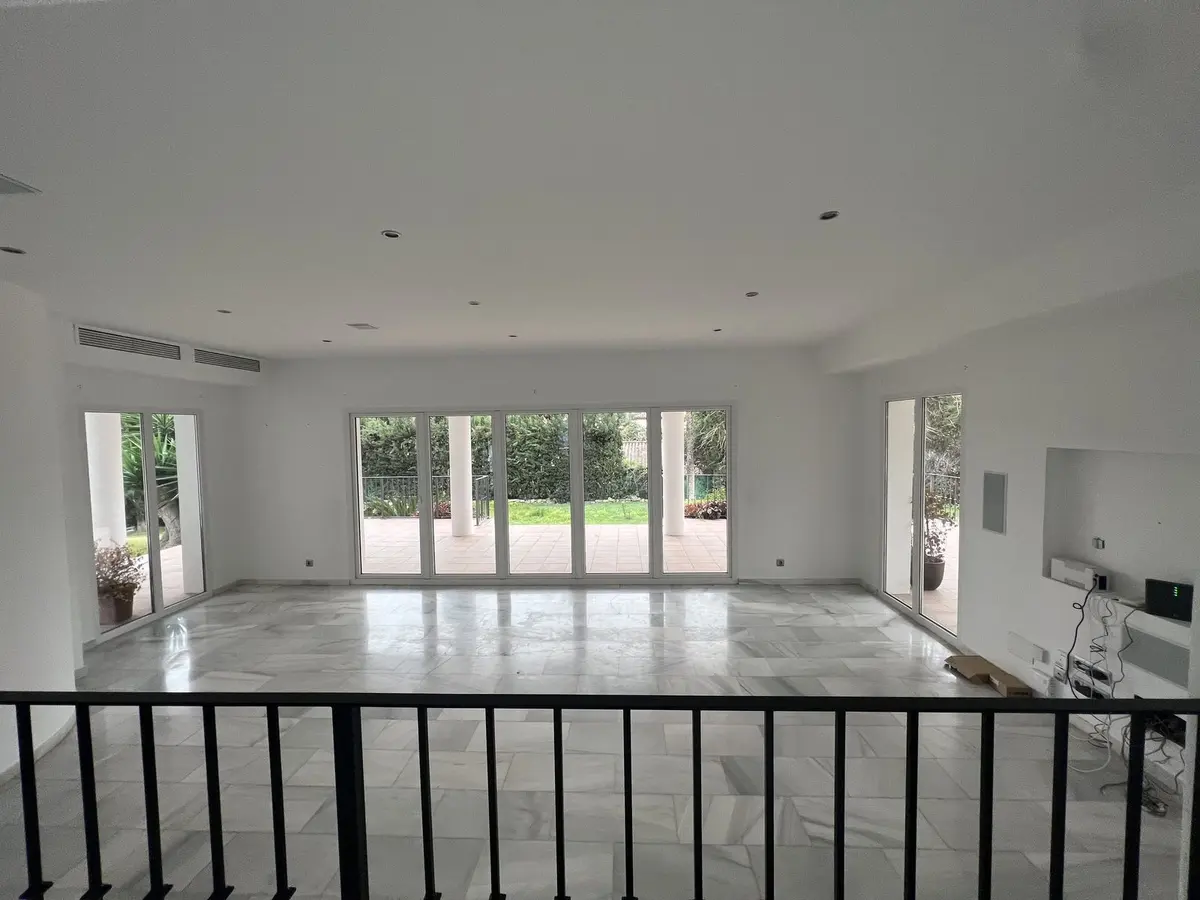 Detached Villa in Nueva Andalucía