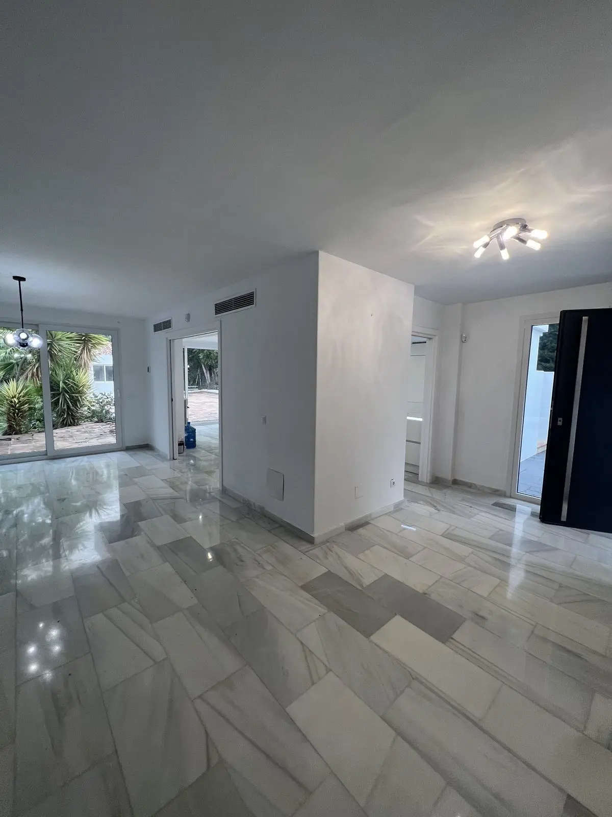 Detached Villa in Nueva Andalucía