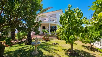 Mountain View 5 Bedroom Villa in Marbella, Elviria