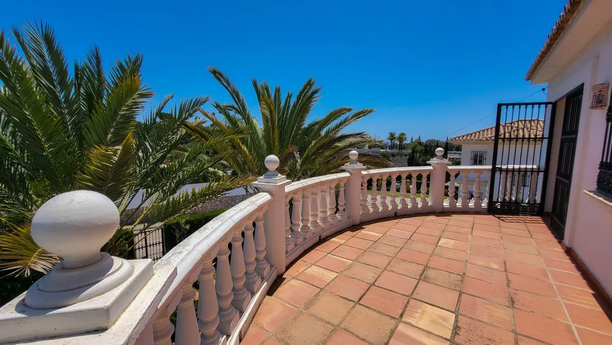 Detached Villa in Elviria