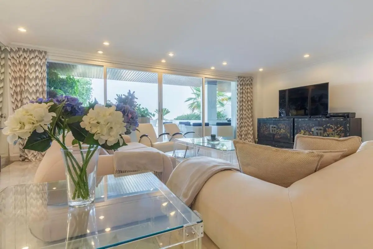 Middle Floor Apartment in Puerto Banús