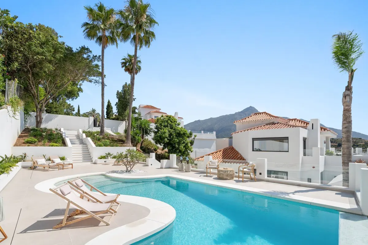 Detached Villa in Nueva Andalucía