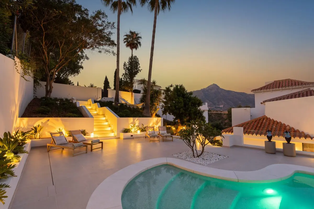 Detached Villa in Nueva Andalucía
