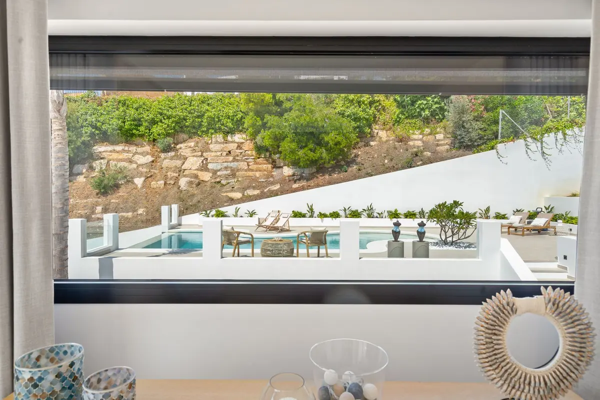 Detached Villa in Nueva Andalucía