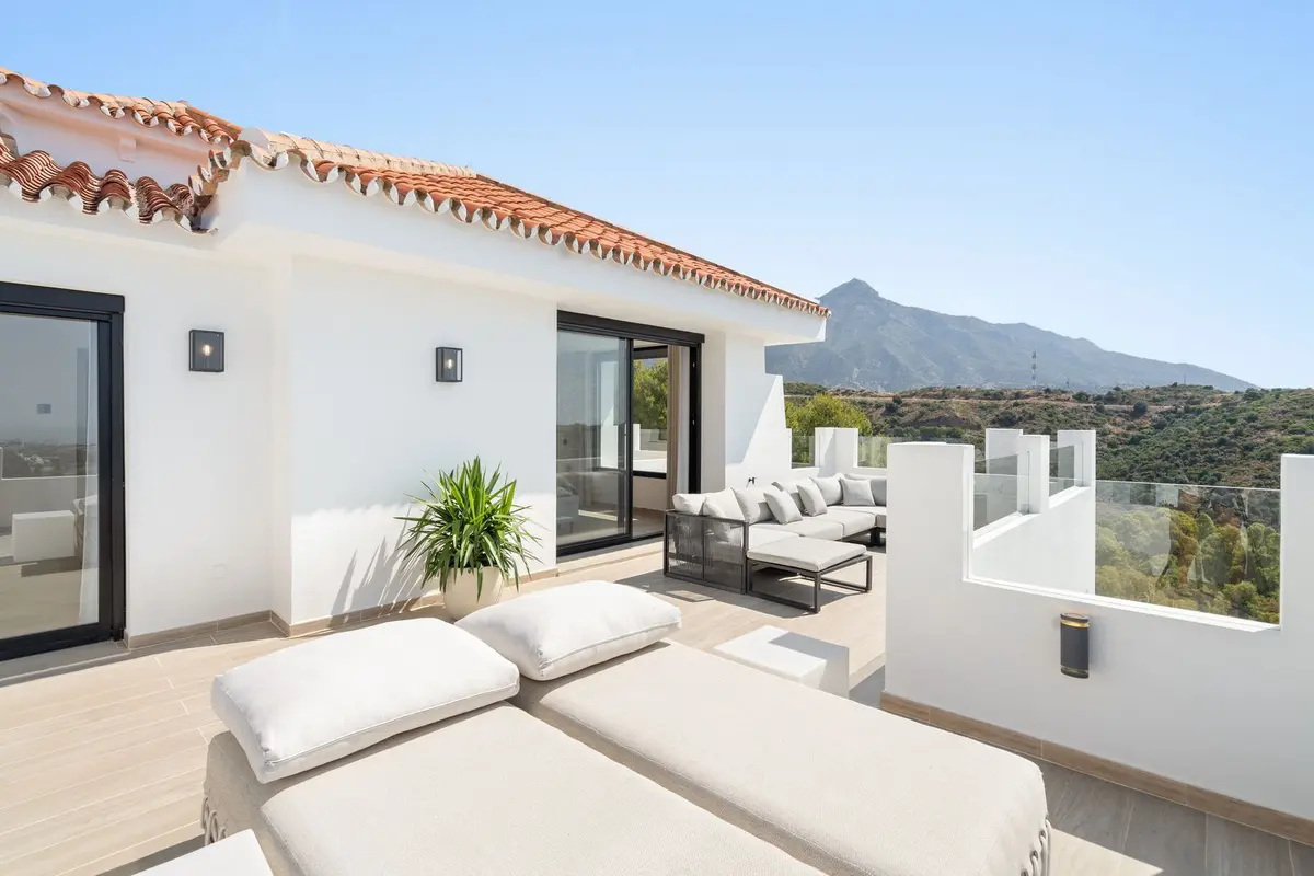 Detached Villa in Nueva Andalucía