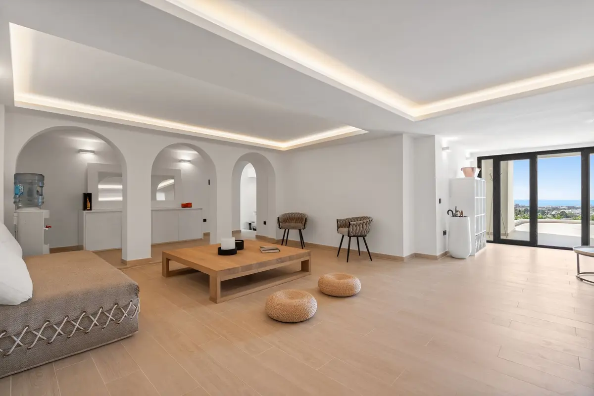 Detached Villa in Nueva Andalucía