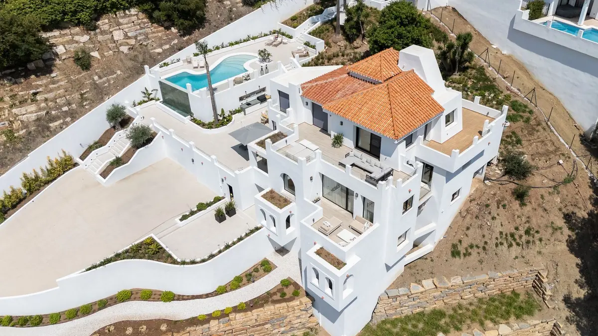 Detached Villa in Nueva Andalucía