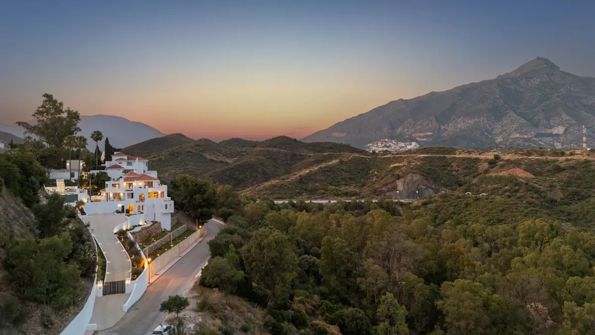 Detached Villa in Nueva Andalucía