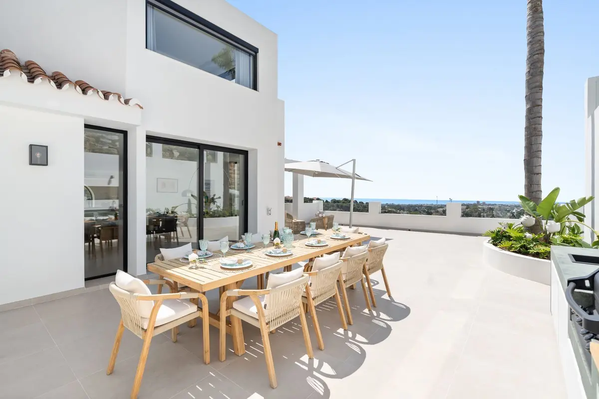 Detached Villa in Nueva Andalucía