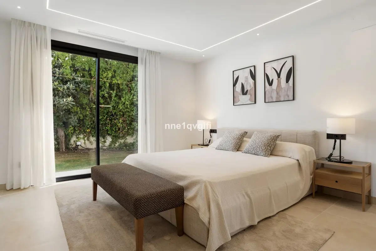 Detached Villa in Guadalmina Alta