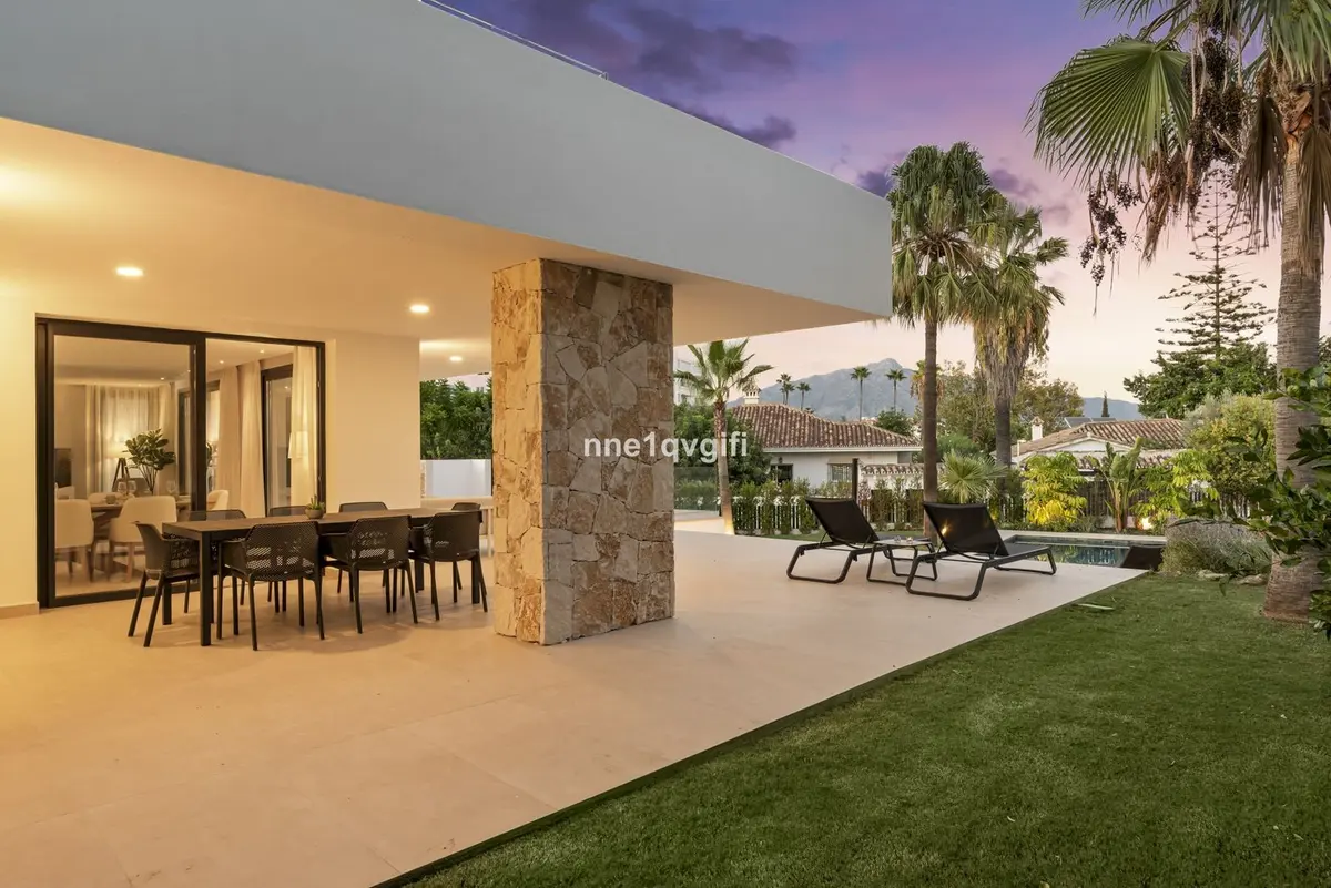 Detached Villa in Guadalmina Alta