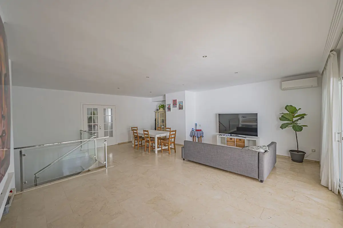 Ground Floor Apartment in Río Real