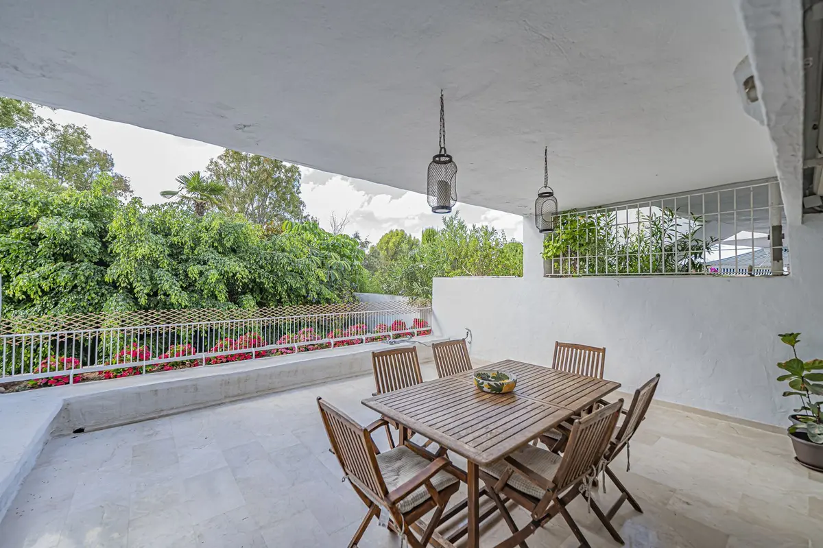 Ground Floor Apartment in Río Real
