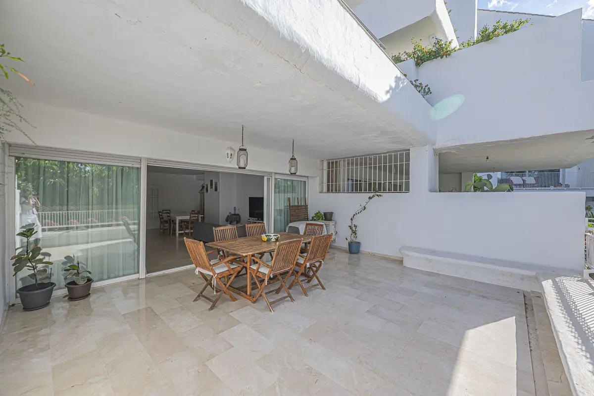 Ground Floor Apartment in Río Real