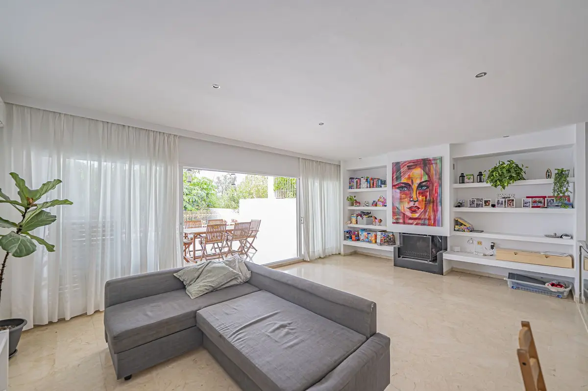 Ground Floor Apartment in Río Real