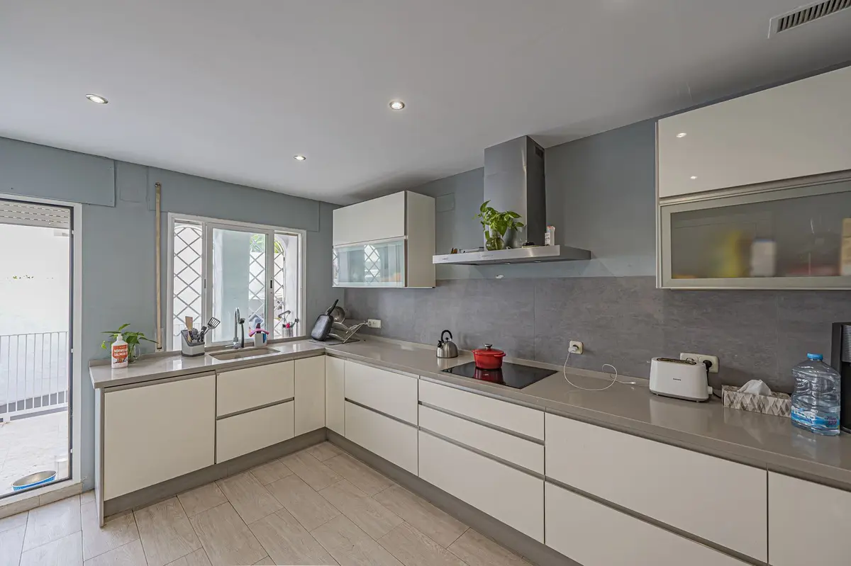 Ground Floor Apartment in Río Real