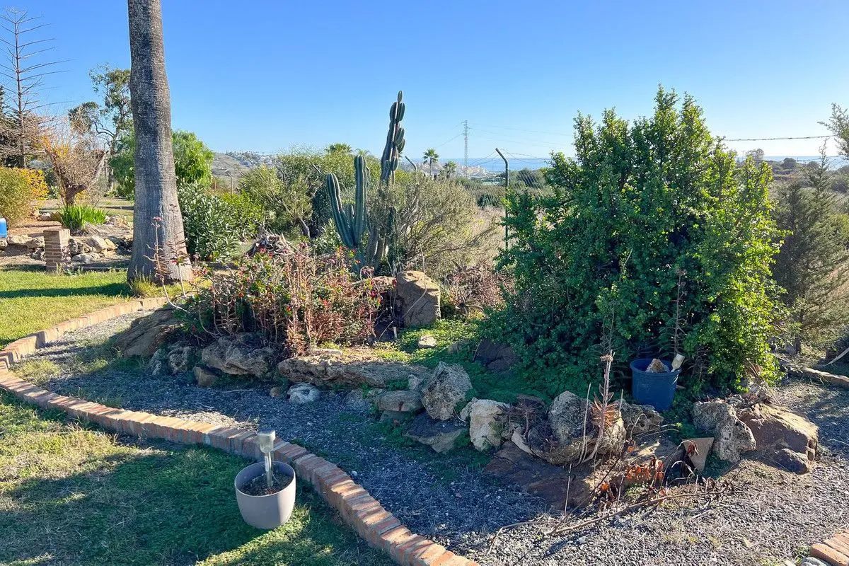 Detached Villa in Estepona