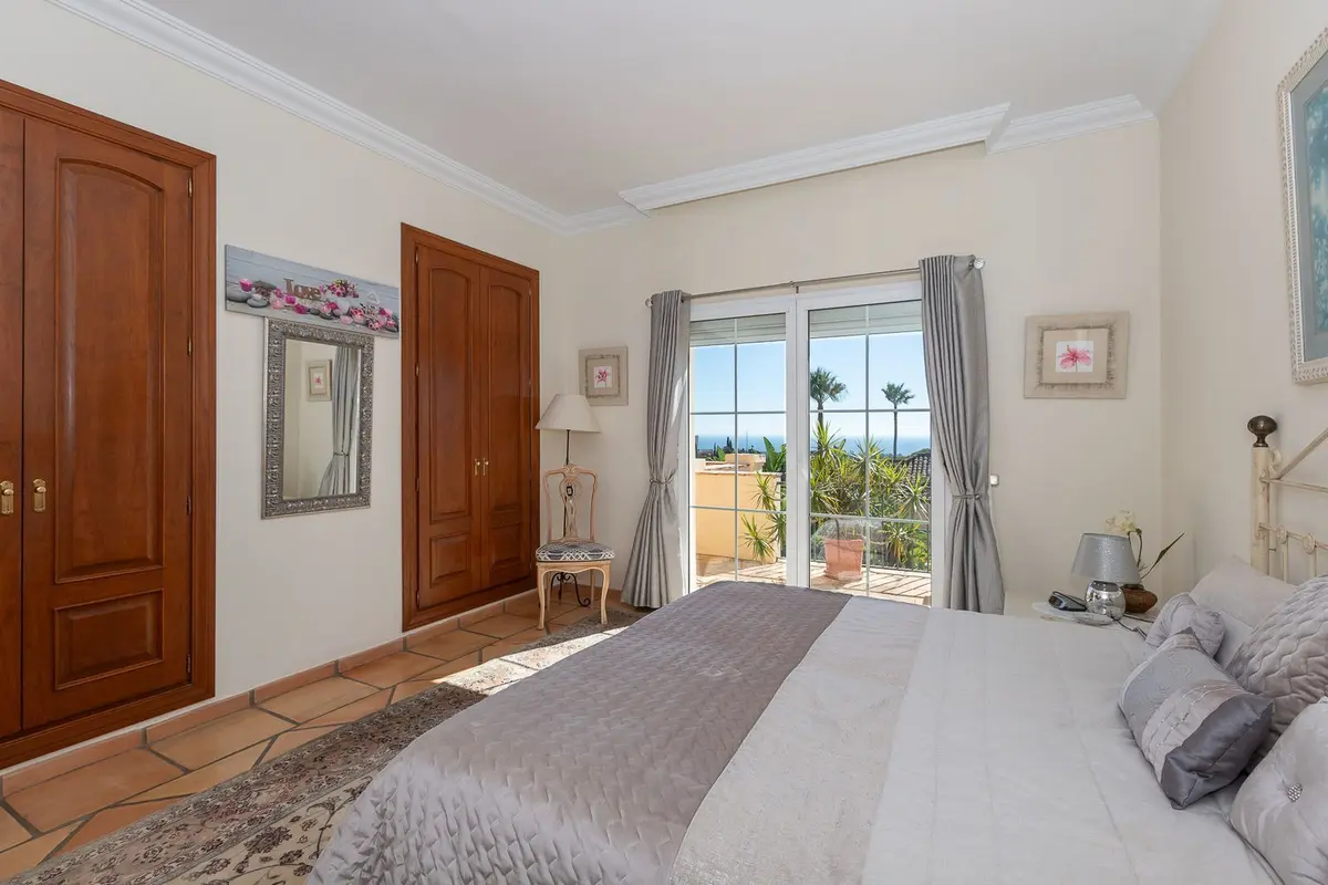 Detached Villa in Elviria