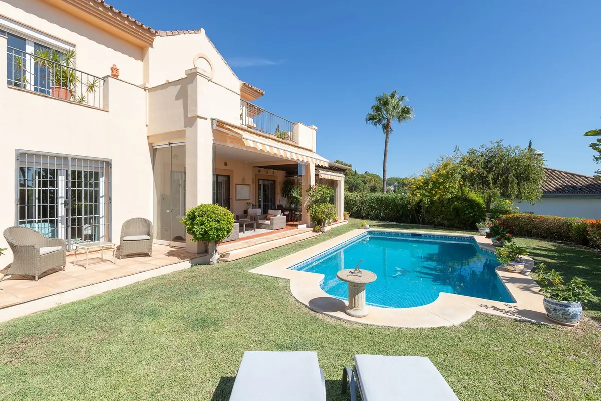 Detached Villa in Elviria