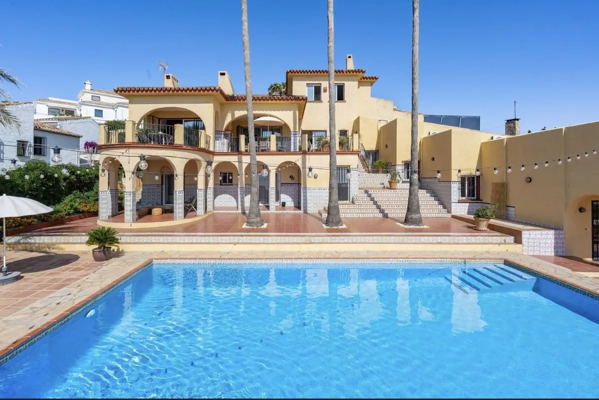 Detached Villa in Estepona