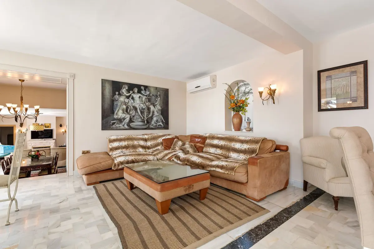 Detached Villa in Estepona