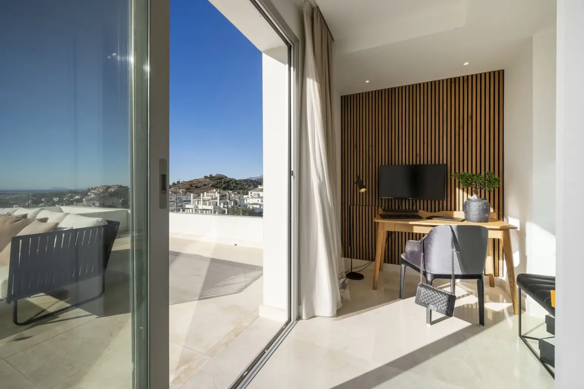Penthouse Duplex in Nueva Andalucía