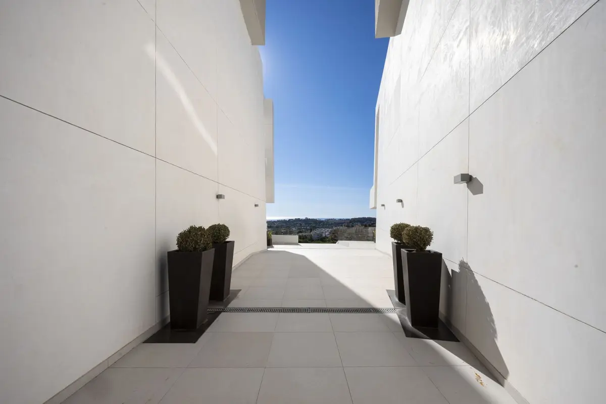 Penthouse Duplex in Nueva Andalucía