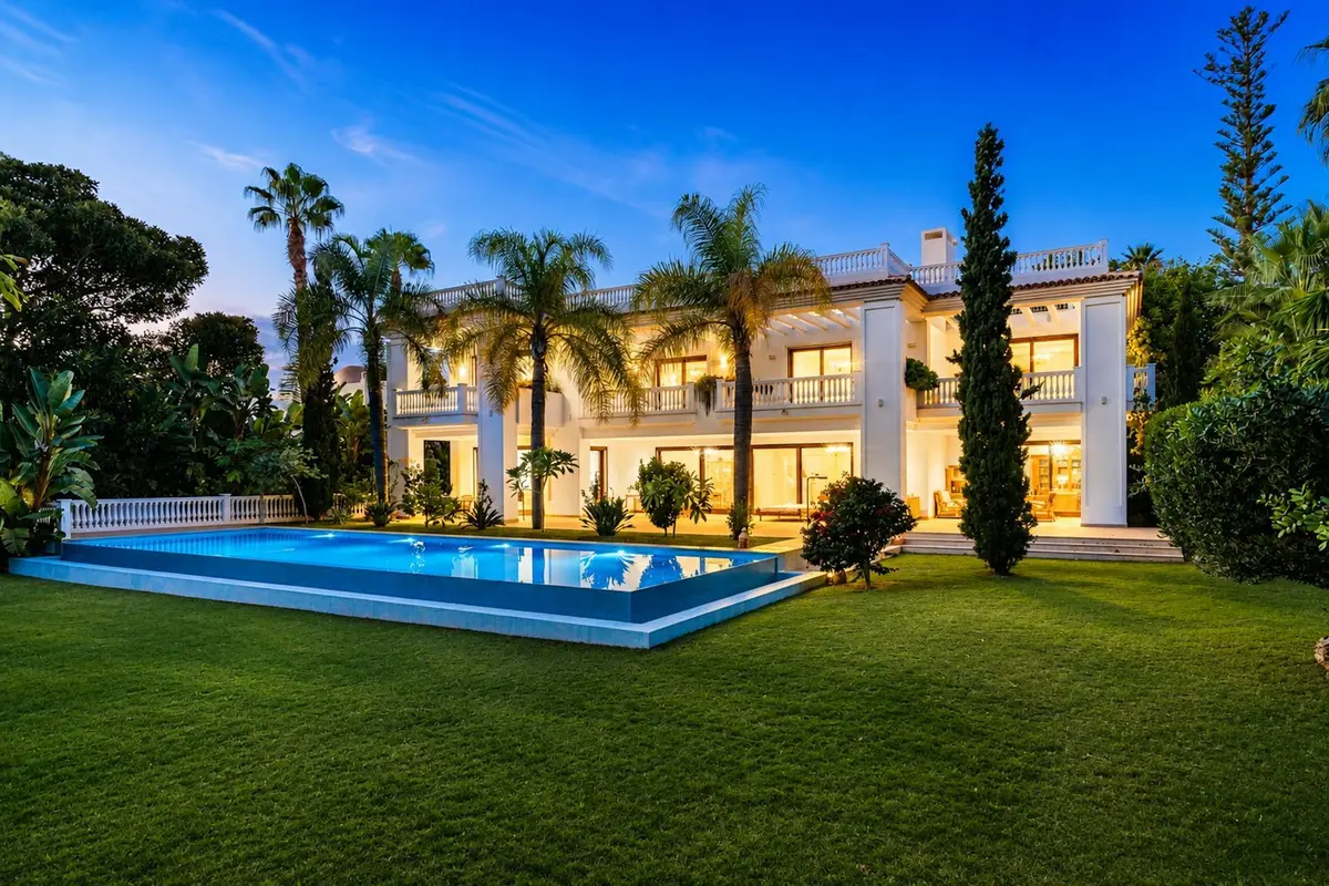 Detached Villa in Guadalmina Baja