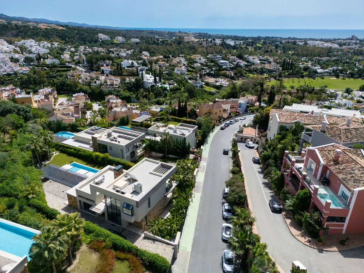 Detached Villa in Nueva Andalucía