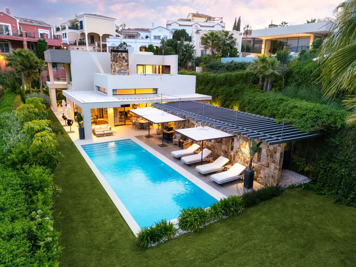 Detached Villa in Nueva Andalucía