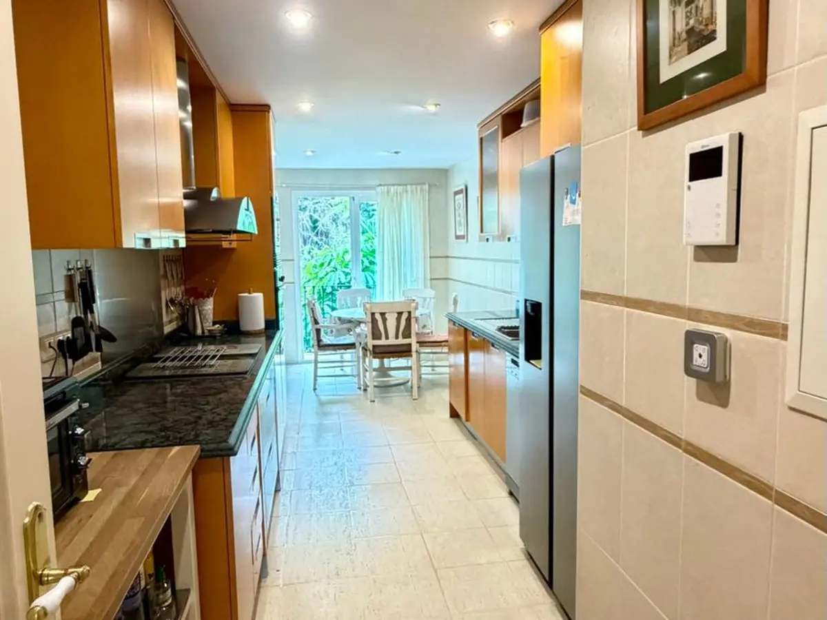 Middle Floor Apartment in Marbella